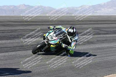 media/Jan-16-2026-CVMA Friday Practice (Fri) [[6f2bf47531]]/5-Racer 4-Trackday1/Session 2 (Bowl)/